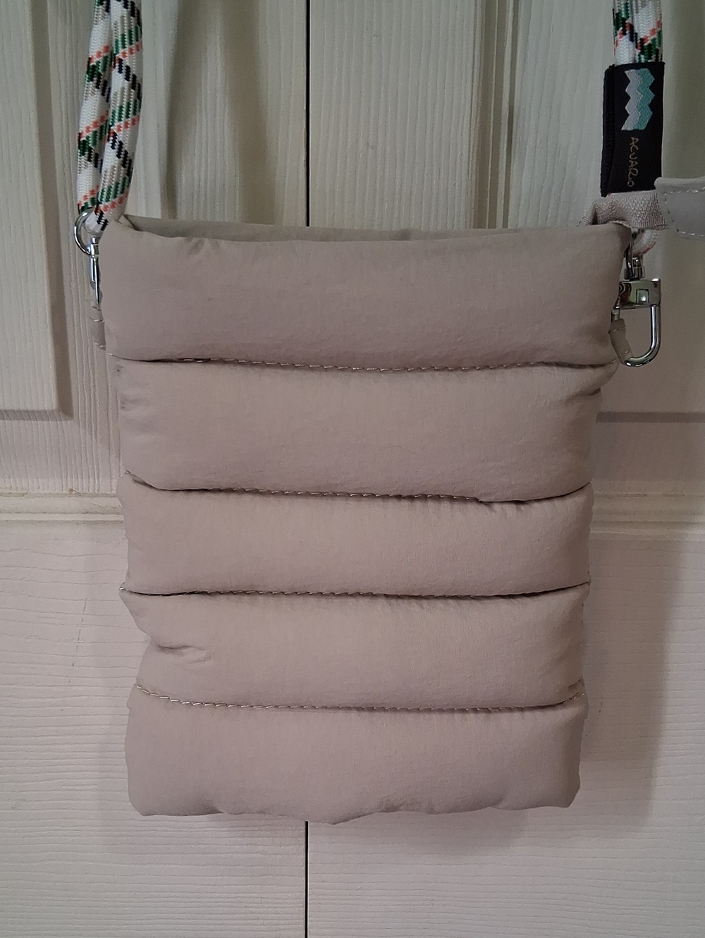 Crossbody Bag in Light Beige - Unbranded